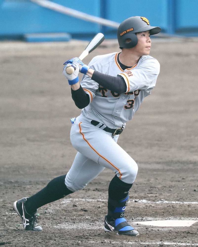 巨人 松原 自慢の足で2安打 長所をどんどん生かしてアピールしたい スポニチ Sponichi Annex 野球