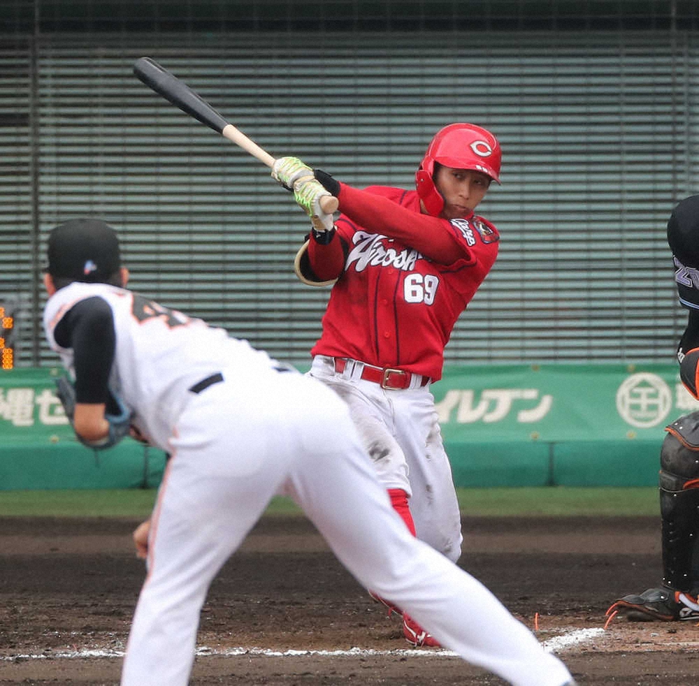 【画像・写真】広島・羽月　開幕グイッ！2安打&チーム唯一の得点「チャンス限られている。1打席1打席を大事に」