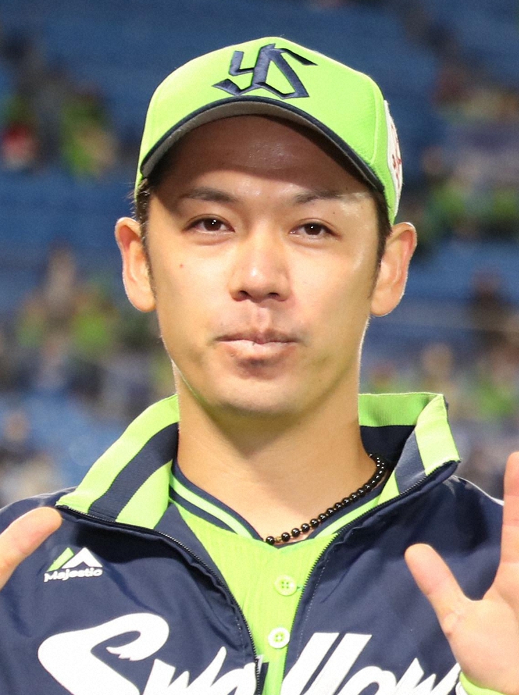 【画像・写真】2年ぶり5度目!ヤクルト・ライアンが開幕投手　ナインの前で高津監督「頼みます」通達