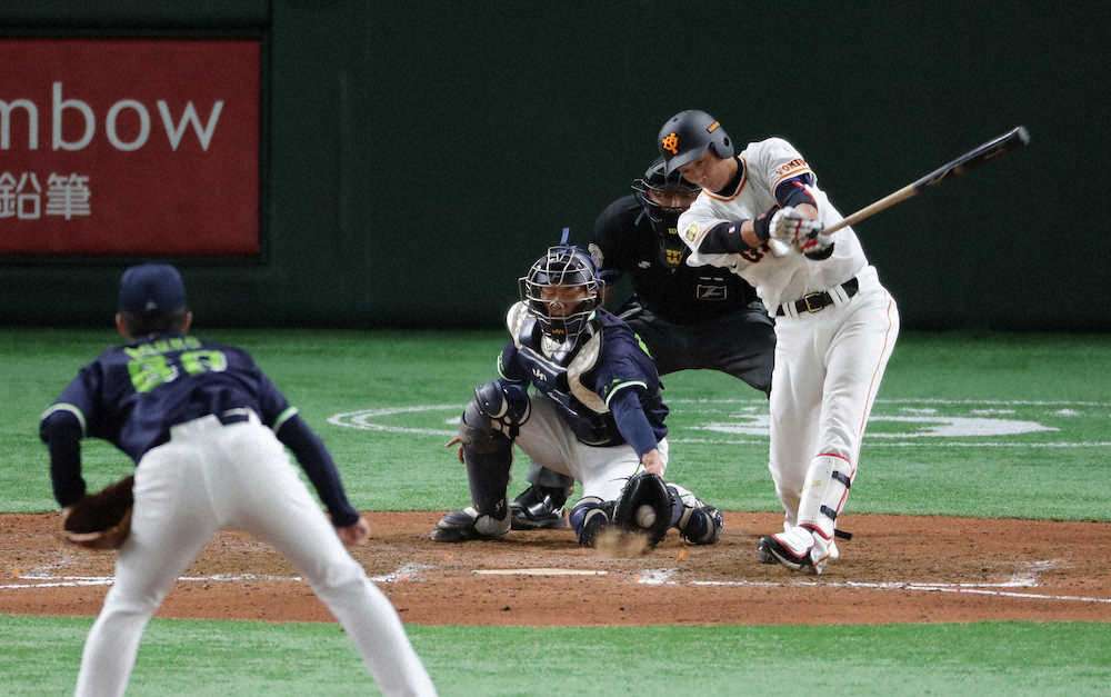 【画像・写真】巨人にトレード移籍の広岡大志が合流即出場で2三振　古巣ヤクルト相手に「力が入りすぎました」