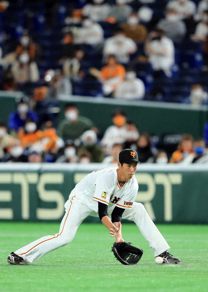 【画像・写真】巨人のドラ5、秋広優人　東京ドームデビュー戦は3打席連続三振「早くプロの投手に慣れて貢献したい」
