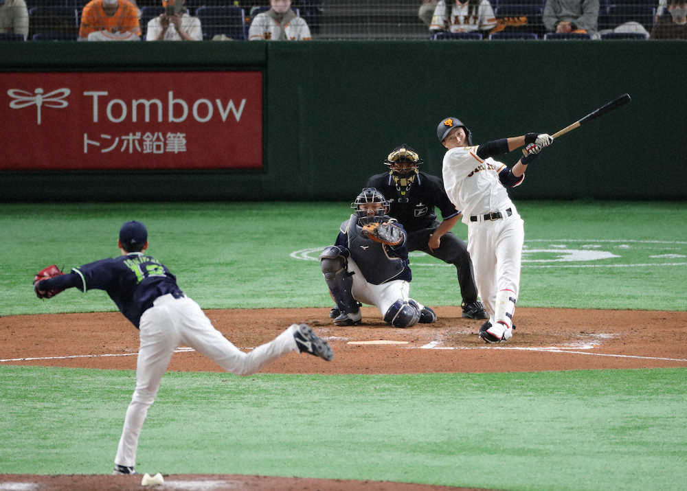 巨人の広岡 移籍初安打がホームラン 前日2三振から一変 結果を求めすぎて固くなっていた スポニチ Sponichi Annex 野球