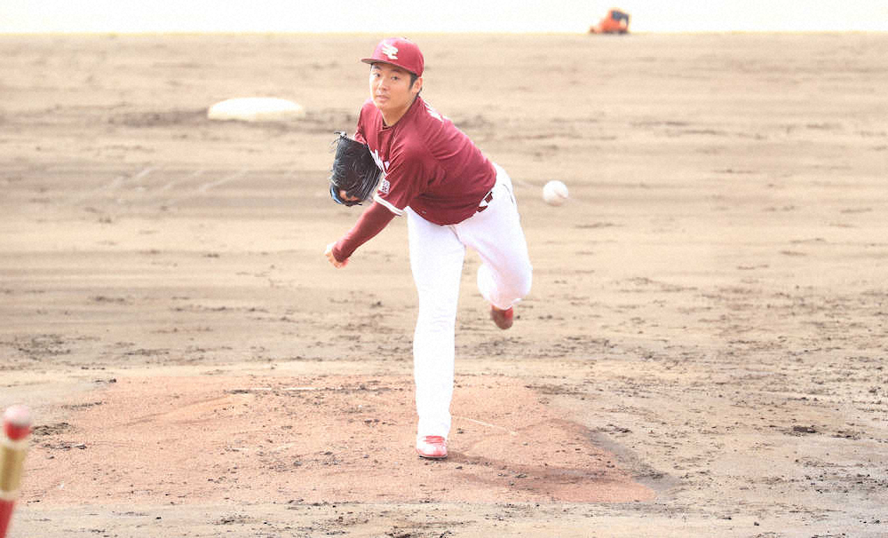 【画像・写真】楽天・松井　本拠地仕様のマウンドに感謝「硬くなってブルペンの感触良かった」