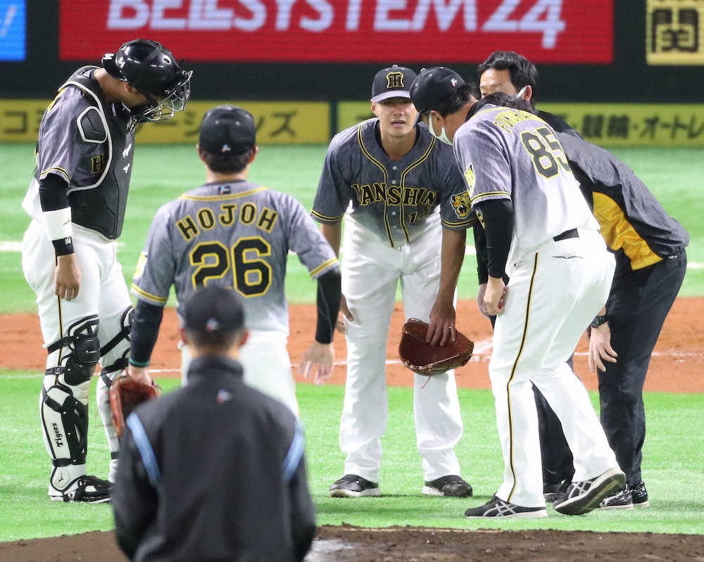 【画像・写真】むむむ…阪神・チェン　満塁被弾で3回4失点　打球直撃が影響か、本来のリズムとはいかず