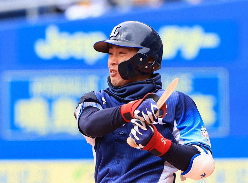 【画像・写真】激しさ増す西武の外野手争い　岸3安打に若林は好守　辻監督は「激戦ですよ」