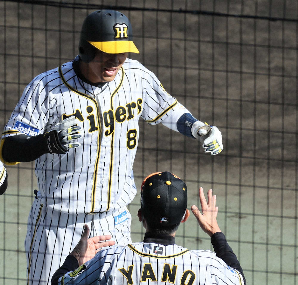 【画像・写真】OB亀山つとむ氏も佐藤輝の「甲子園1号」に大興奮「日本人投手から外国人打者が打ったような当たり」