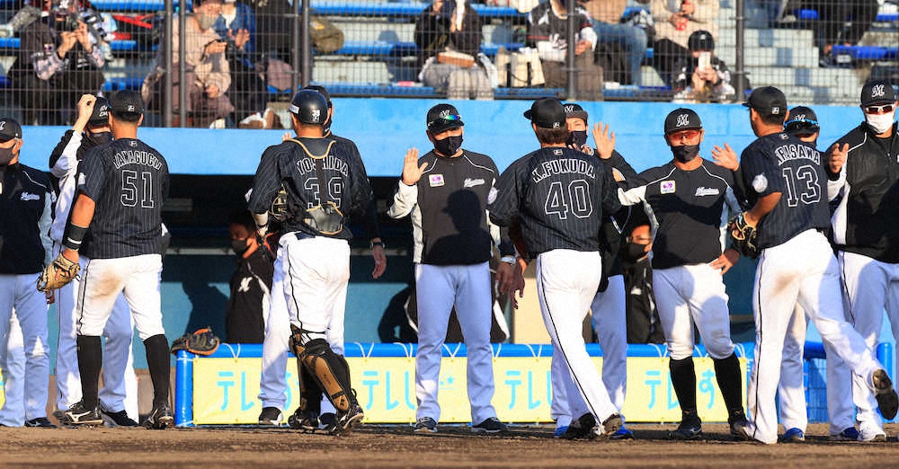 【画像・写真】ロッテ打線が16安打8得点の猛打で楽天粉砕。井口監督「則本も何とか打ち崩せた」