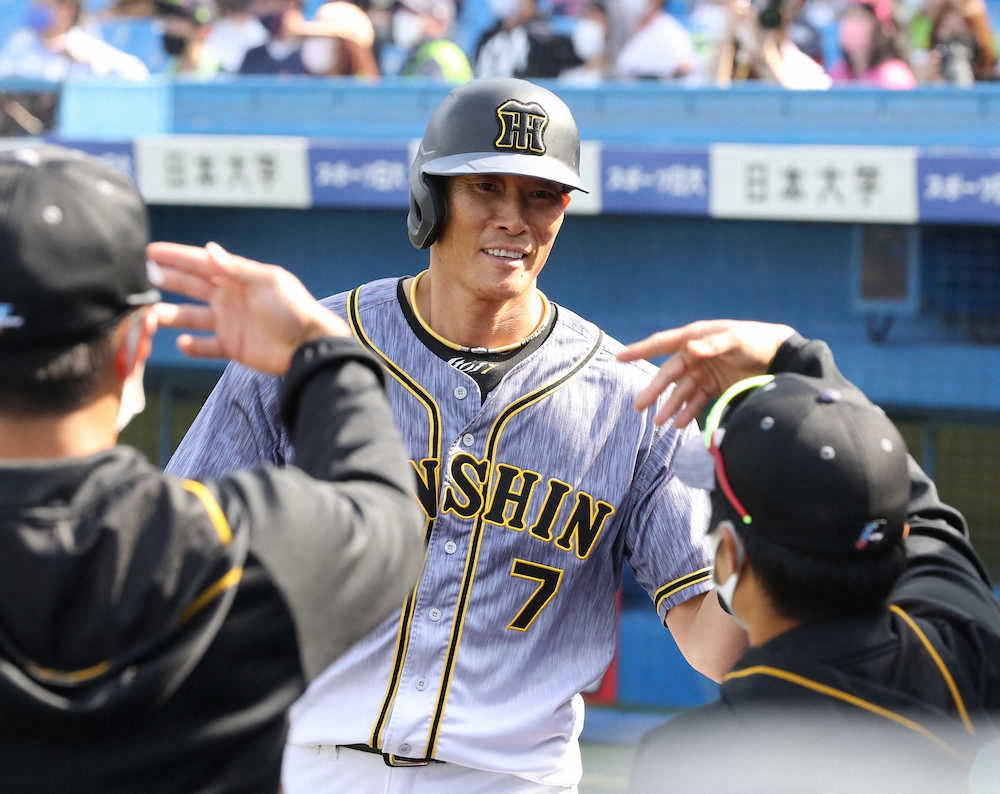 【画像・写真】14年連続開幕スタメンへ続ける39歳のアピール　阪神・糸井がマルチ安打で打率・412