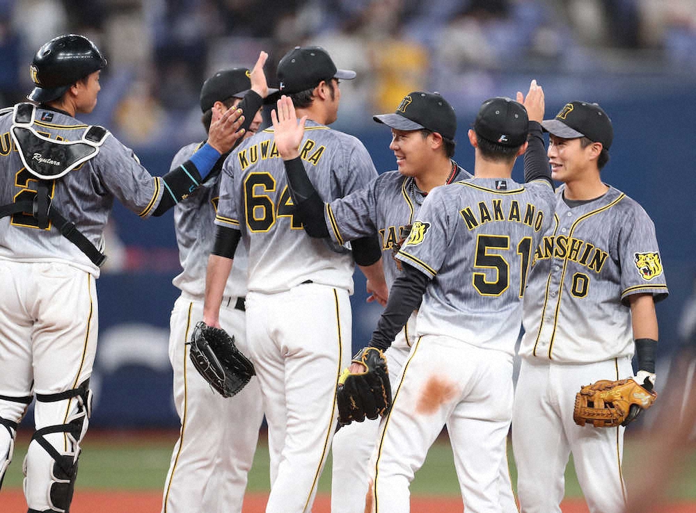 【画像・写真】阪神・矢野監督　佐藤輝の5番起用に「状態も良いし」　試行錯誤の中でも、首位をガッチリ死守