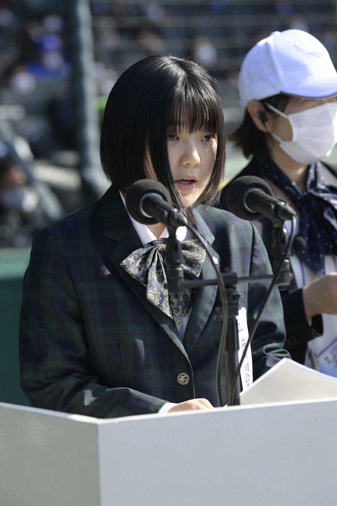 【画像・写真】美声も甲子園に帰ってきた!開会式司会・宝蔵寺さん「選手たちが、ものすごく輝いて見えた」