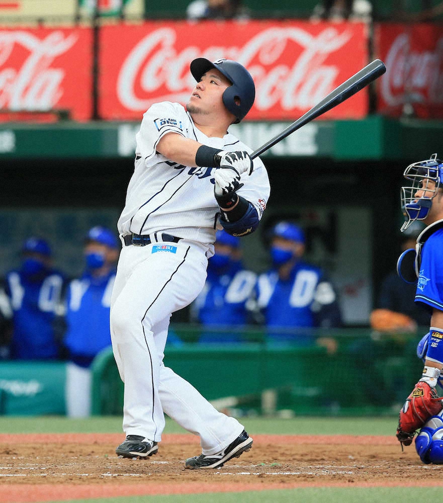 【画像・写真】西武・山川　顔面高さの悪球打った「男・岩鬼弾」、復活の証「去年より全然いい」