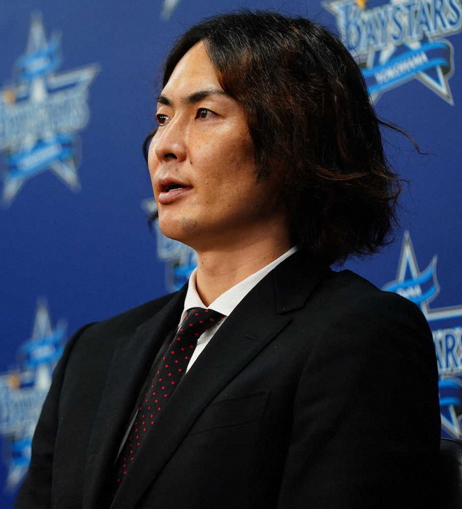 前dena 石川雄洋が引退会見 悔いより感謝の気持ちでいっぱい スポニチ Sponichi Annex 野球