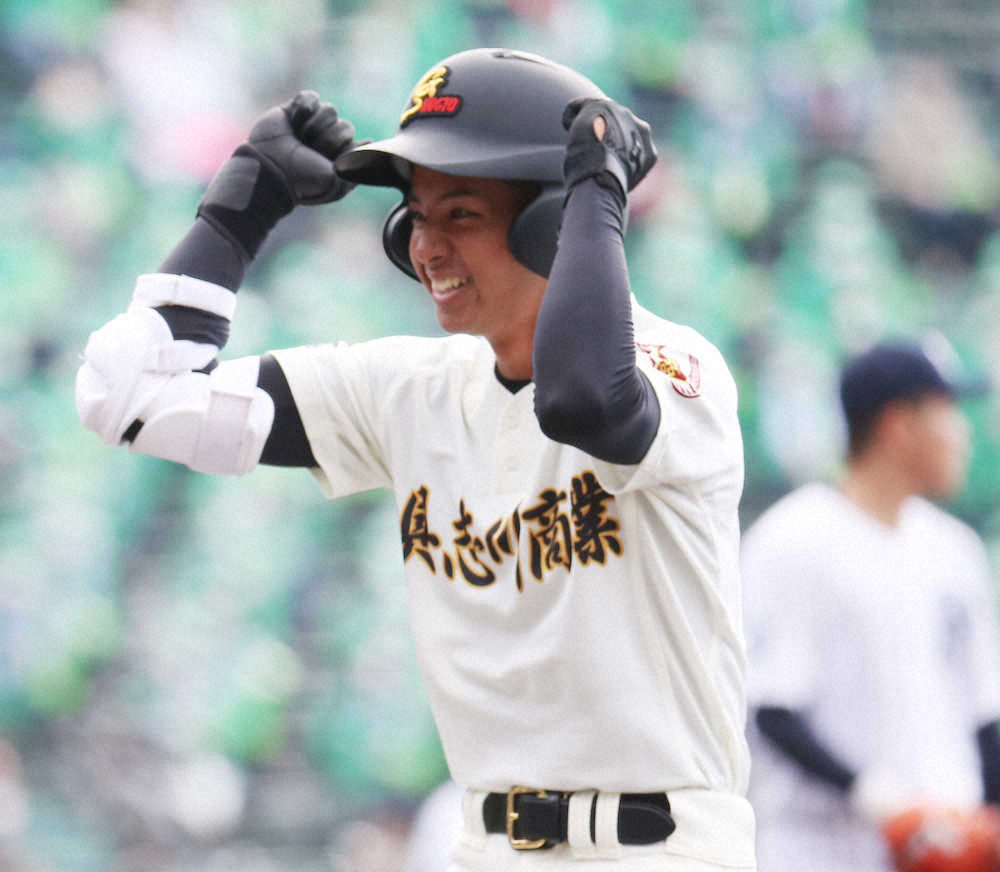 【画像・写真】具志川商　21世紀枠対決制し甲子園初出場初勝利！11安打8得点で快勝