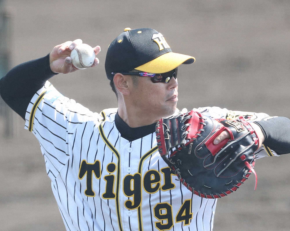 【画像・写真】「切り札」も間に合った　右手親指負傷の癒えた阪神・原口が開幕1軍
