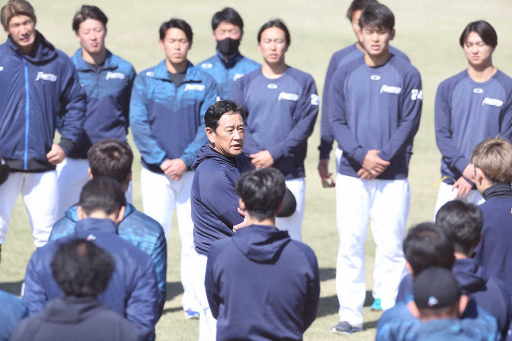 【画像・写真】日本ハム・栗山監督　野手陣に「全力疾走」投手陣に「攻める気持ち」の徹底を厳命