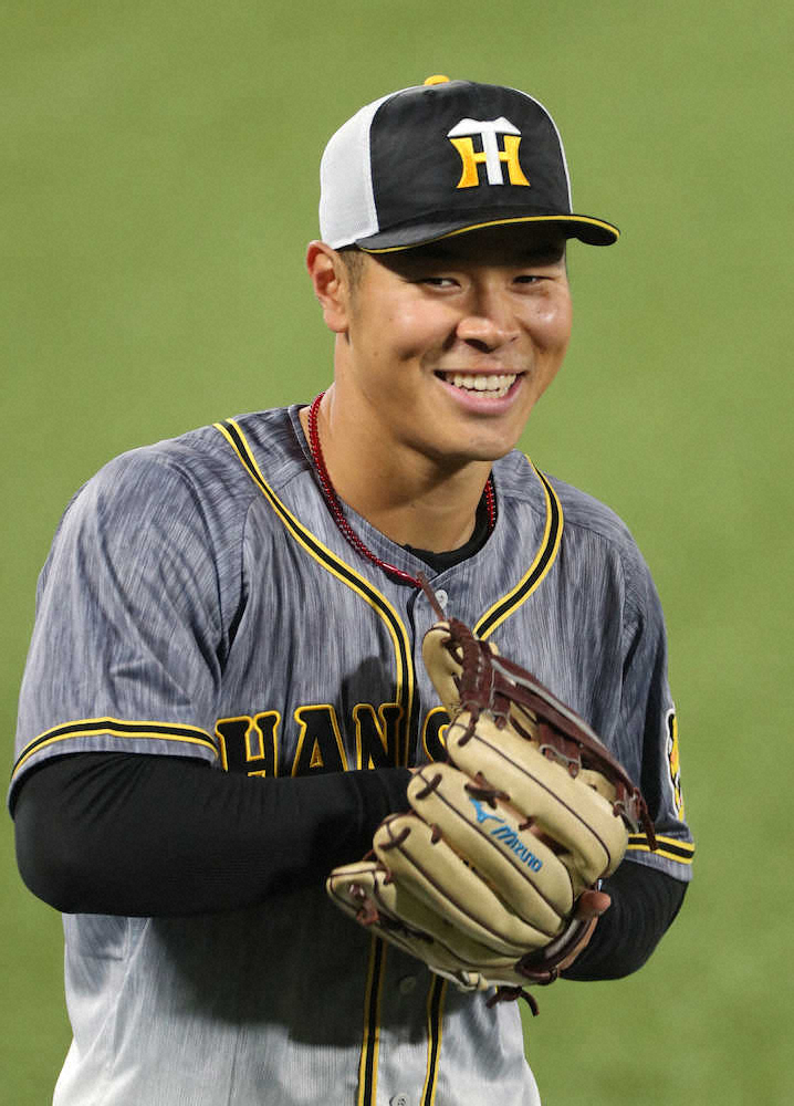 【画像・写真】いきなり「史上初」に挑戦だ　阪神・佐藤輝がプロ初打席弾なら新人左打者初「ホームラン、打ちたい」