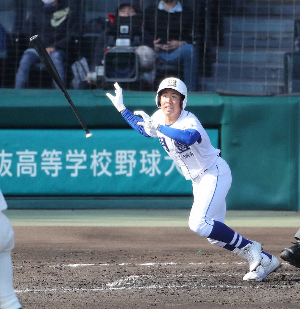 【画像・写真】明豊・米田　4回に先制ソロ　甲子園春夏通算2500号のメモリアルアーチ