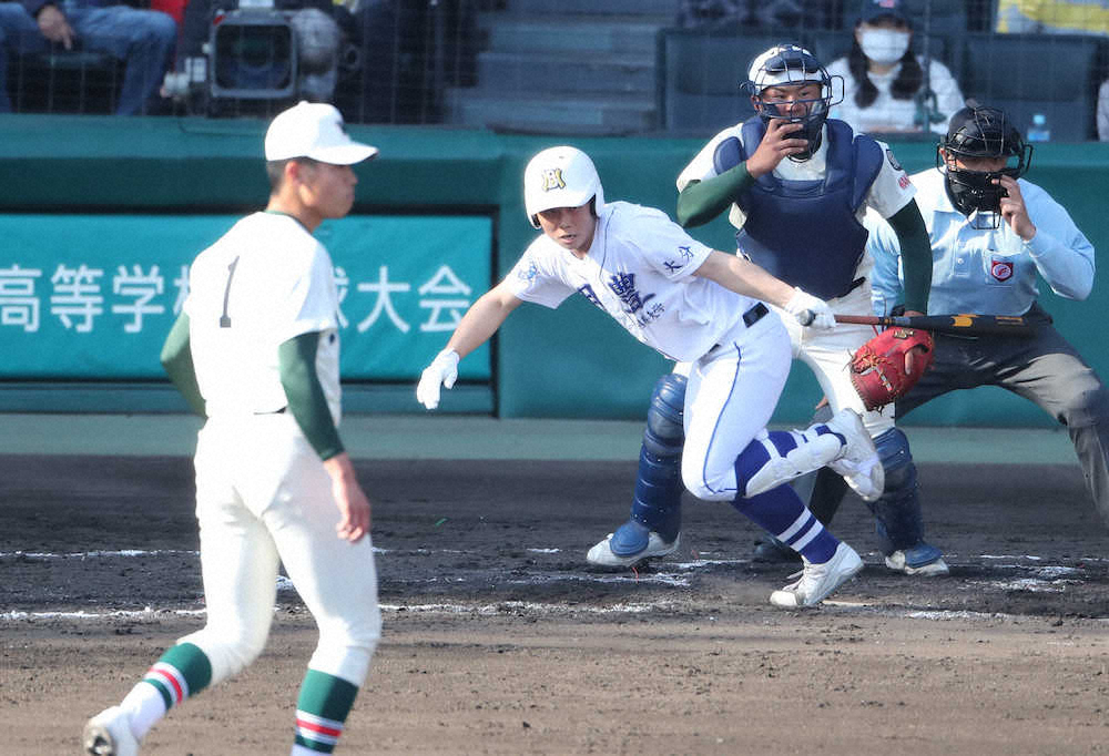 【画像・写真】明豊2年ぶり8強　同点の7回　代打・竹下が小園から決勝適時打
