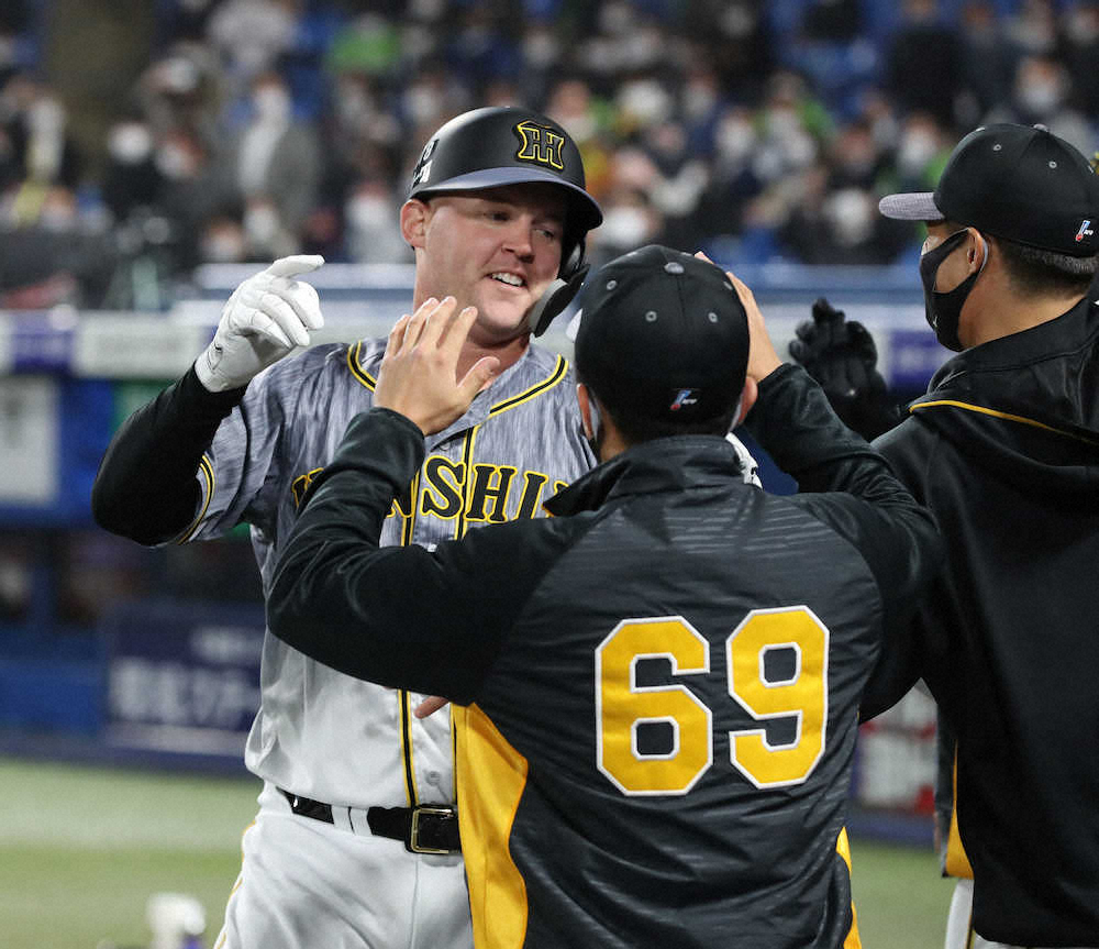 【画像・写真】セ開幕戦　3試合とも1点差決着は41年ぶり！今季と逆に80年は大洋が巨人にサヨナラ勝ち