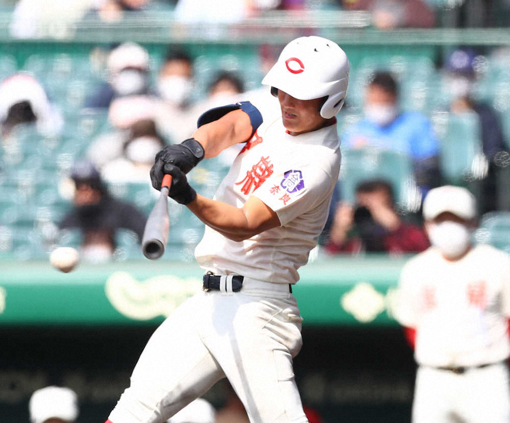 【画像・写真】高校通算31本塁打の智弁学園・前川　8強導く決勝中前打に「魂で持っていこうという気持ち」