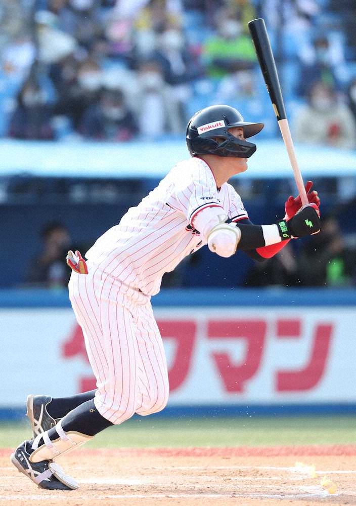 【画像・写真】ヤクルトのドラ4、元山がプロ初安打　5回に一塁内野安打に「どんな形でも良いので」