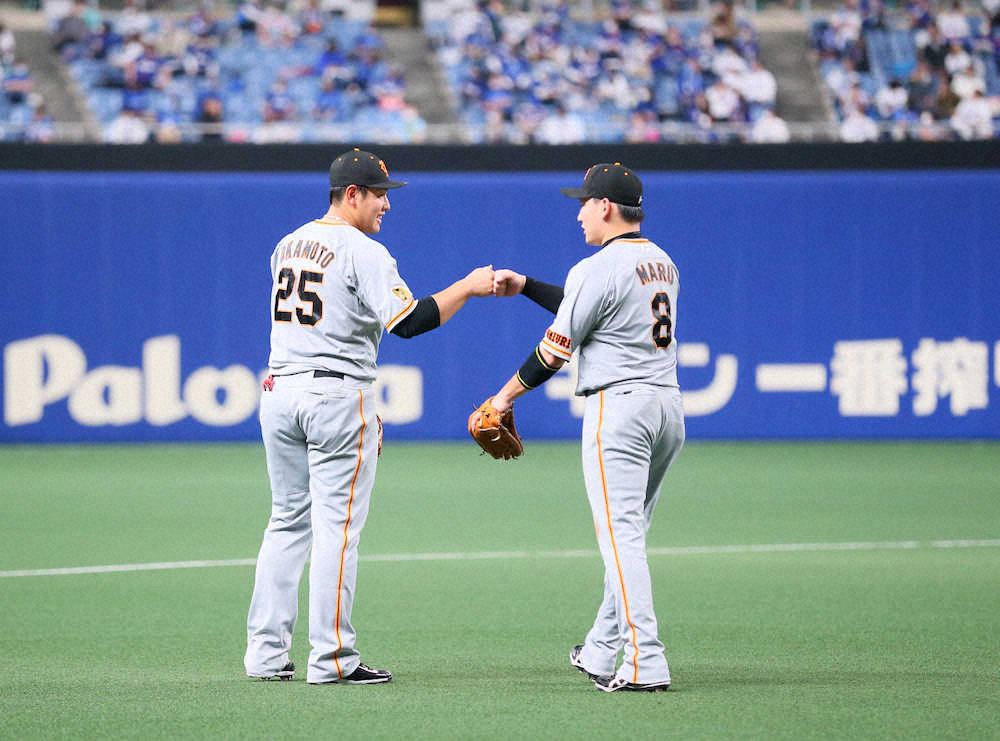 【画像・写真】巨人・丸　開幕戦以来の20打席ぶり安打　中日先発・松葉から第3打席目に右前打