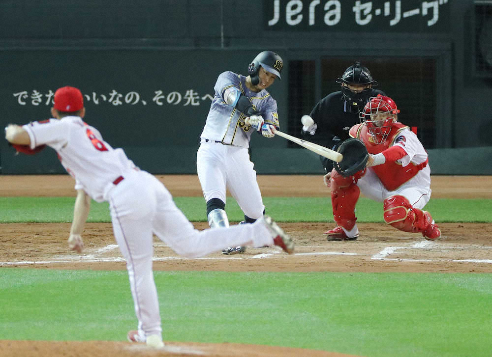 【画像・写真】阪神・糸原の快進撃は終わらない　三塁打&3ランで開幕から唯一6戦連続H「本当に最高の結果」
