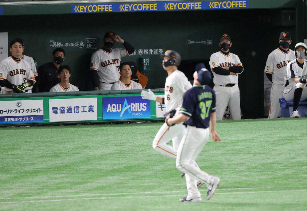 【画像・写真】巨人打線不発　4安打で今季初零敗　元木コーチ、ヤクルト小川に脱帽