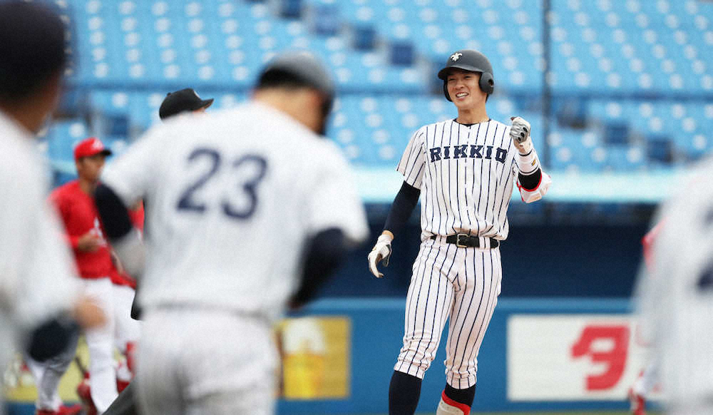 【画像・写真】立大・山田　9回2死から逆転サヨナラ2ラン！「最高の結果。リーグ戦につなげられる」