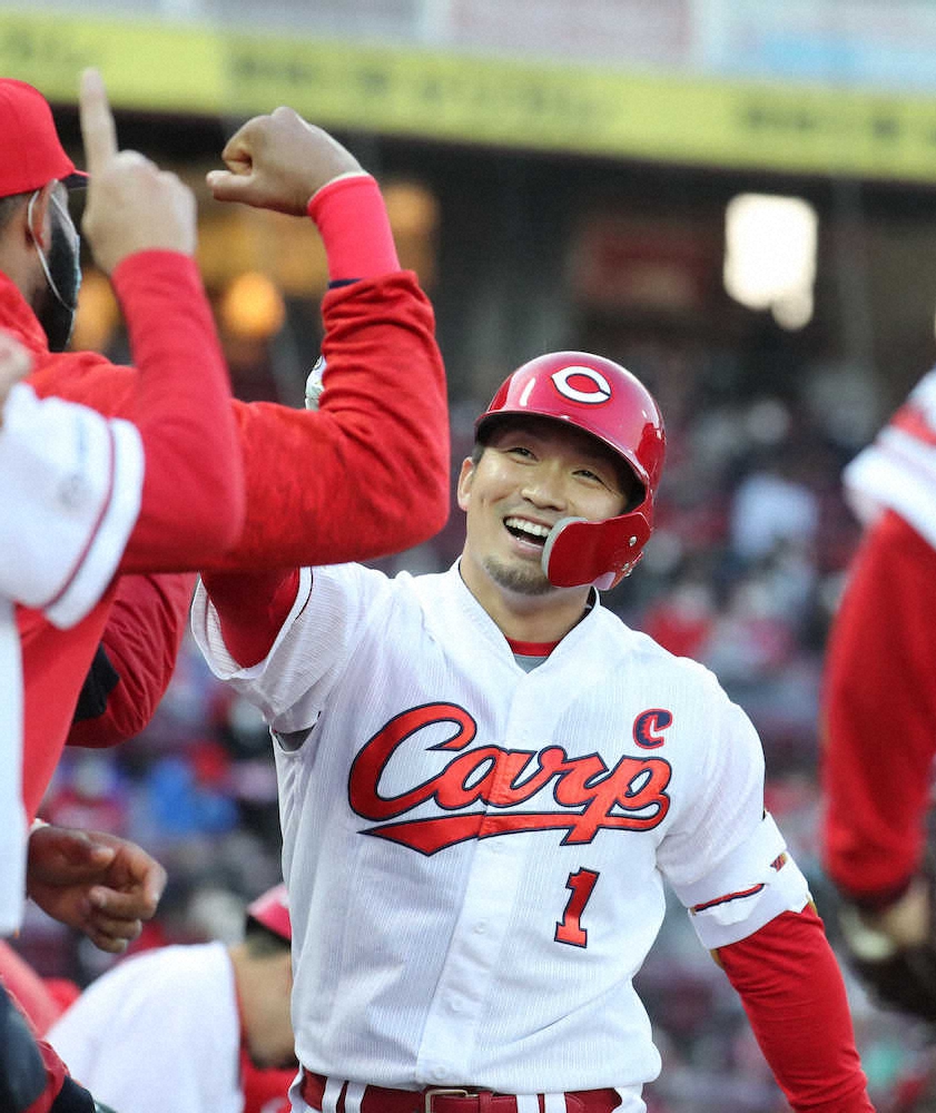 【画像・写真】コイ党お待たせ!　4番誠也が菅野撃ち3号　65打席目の対決でついに　