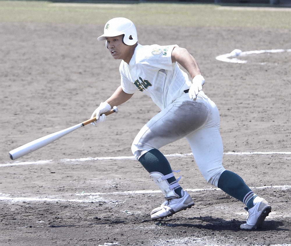 【画像・写真】今秋ドラフト候補の高野山・渡辺大和が決勝2点二塁打　高校通算19本塁打“金剛力士ばりの体格”