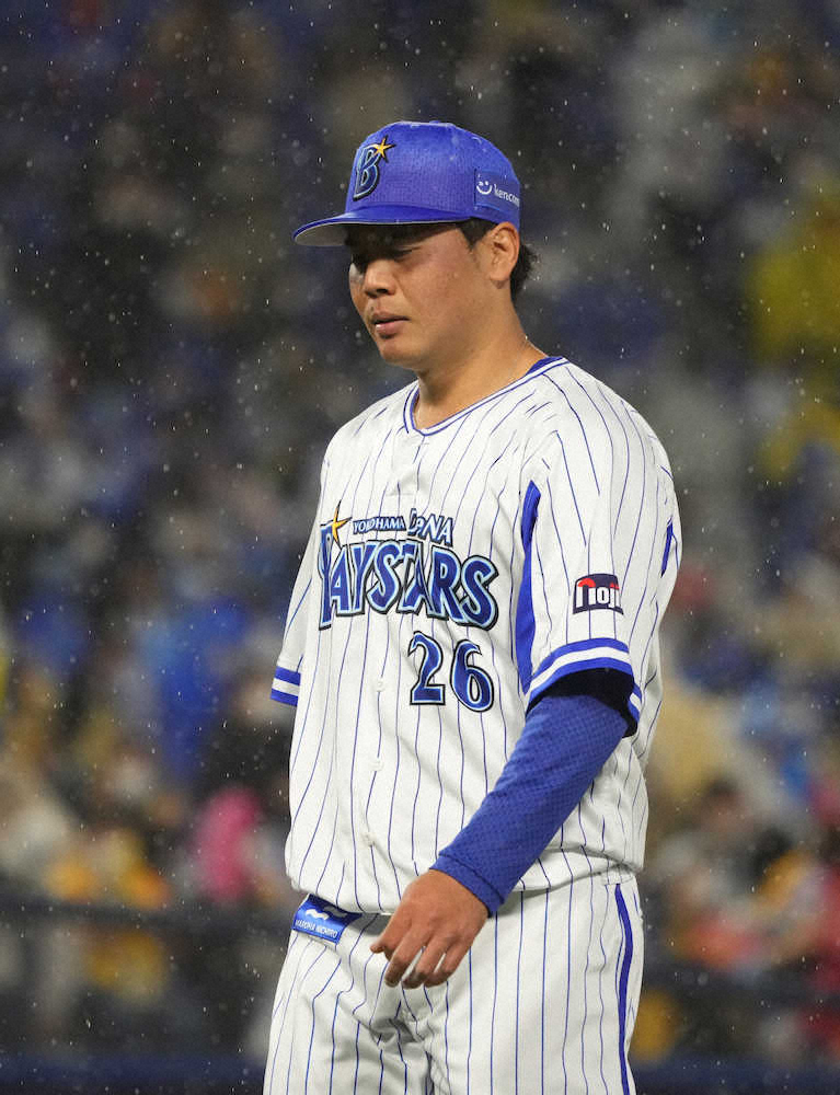 【画像・写真】DeNA・浜口　“走塁”判断ミスでチャンスつぶす　投げても乱調