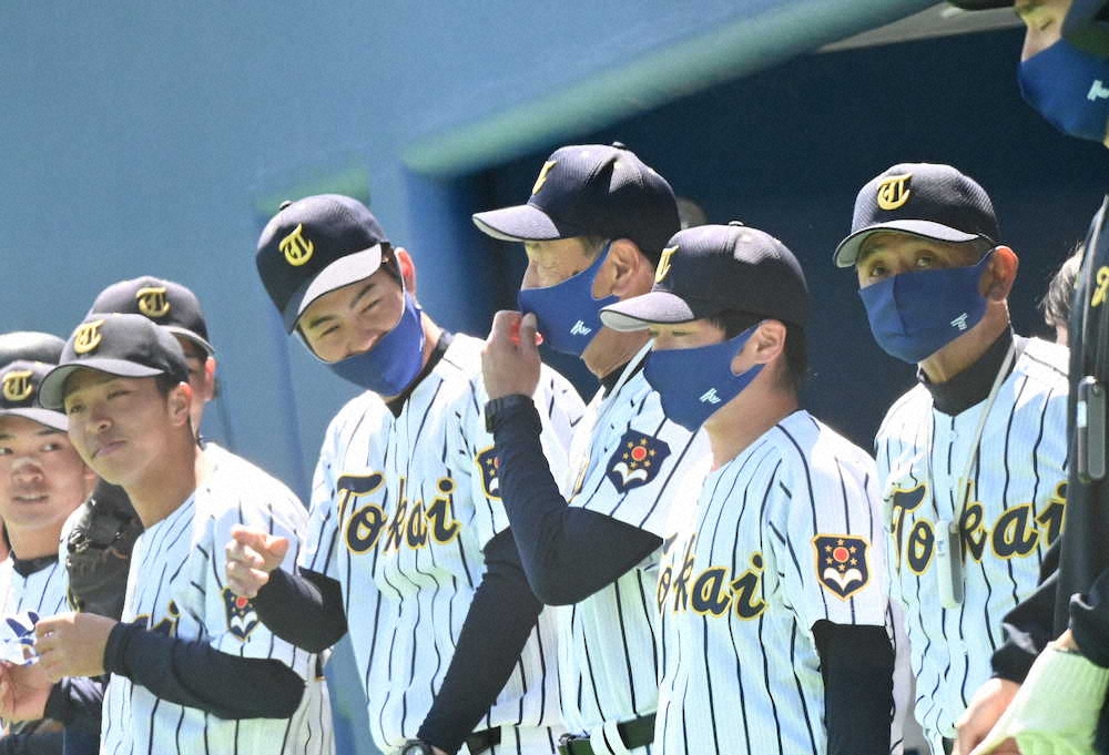 【画像・写真】東海大・斎藤礼、直球グイグイ1失点完投　井尻監督に初陣勝利プレゼント