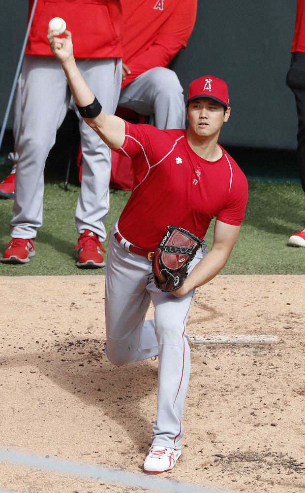 【画像・写真】大谷　次回登板は最短で20日　ロ軍戦前にブルペンで13球