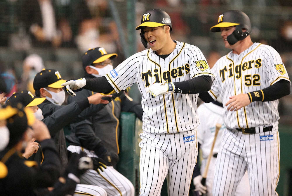 【画像・写真】阪神・佐藤輝「打ったら盛り上がる。ホームで打つのが一番うれしい」　本拠地での2戦連発に喜び