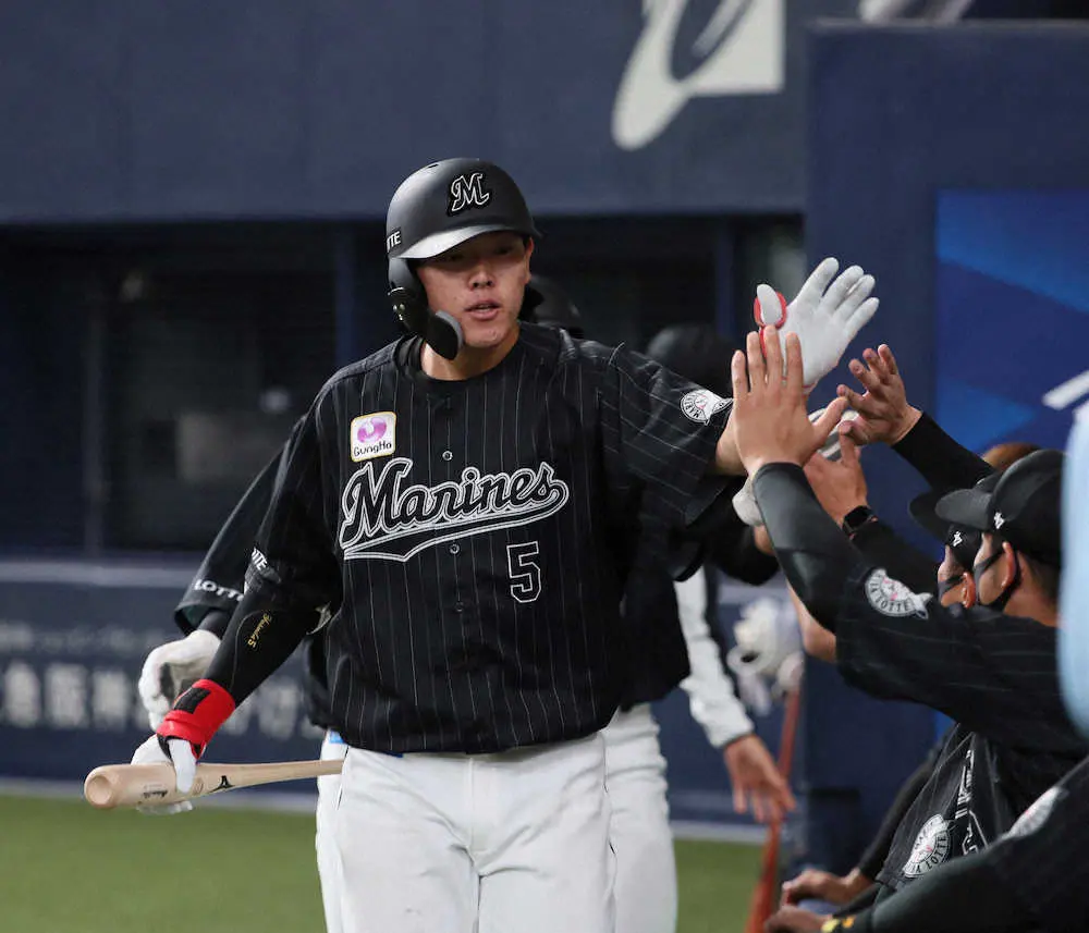 【画像・写真】ロッテ安田、ドローに持ち込む値千金の3ランも　失策に反省し「はあー」とため息