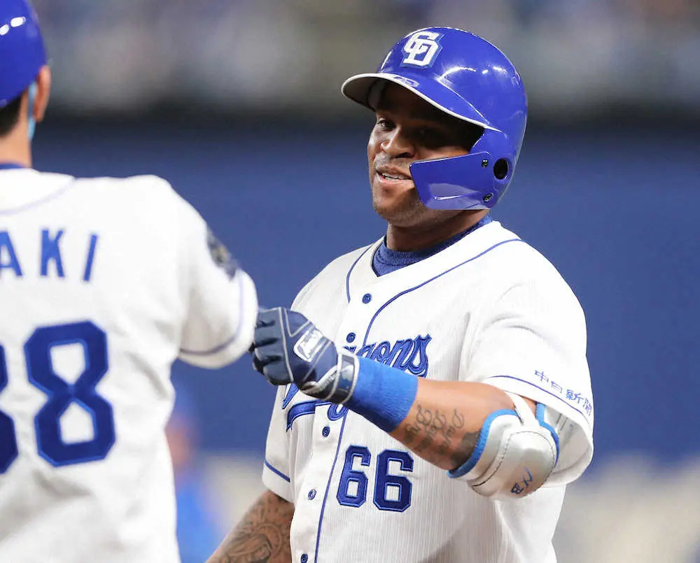 【画像・写真】中日・ビシエド「いつでもオッケー」　コンディション不良から復帰、1軍に合流　近日中に登録の見込み