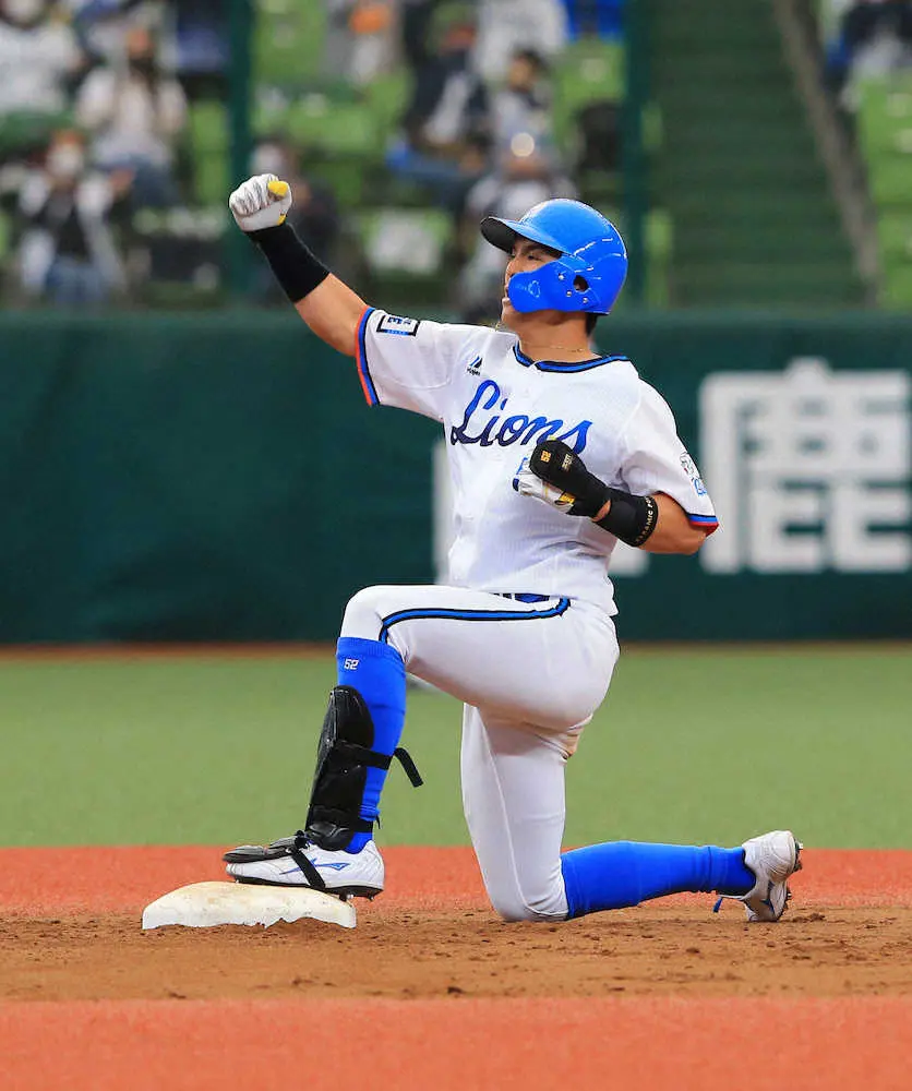 【画像・写真】西武の7年目・山田が値千金の勝ち越し二塁打「1、2、3で…」