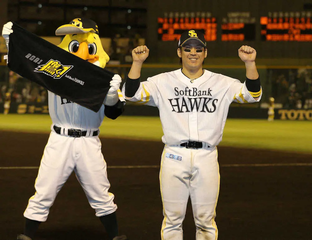 【画像・写真】ソフトB“北九州男”甲斐が3安打5打点の大活躍「北九州は僕自身好きです！」