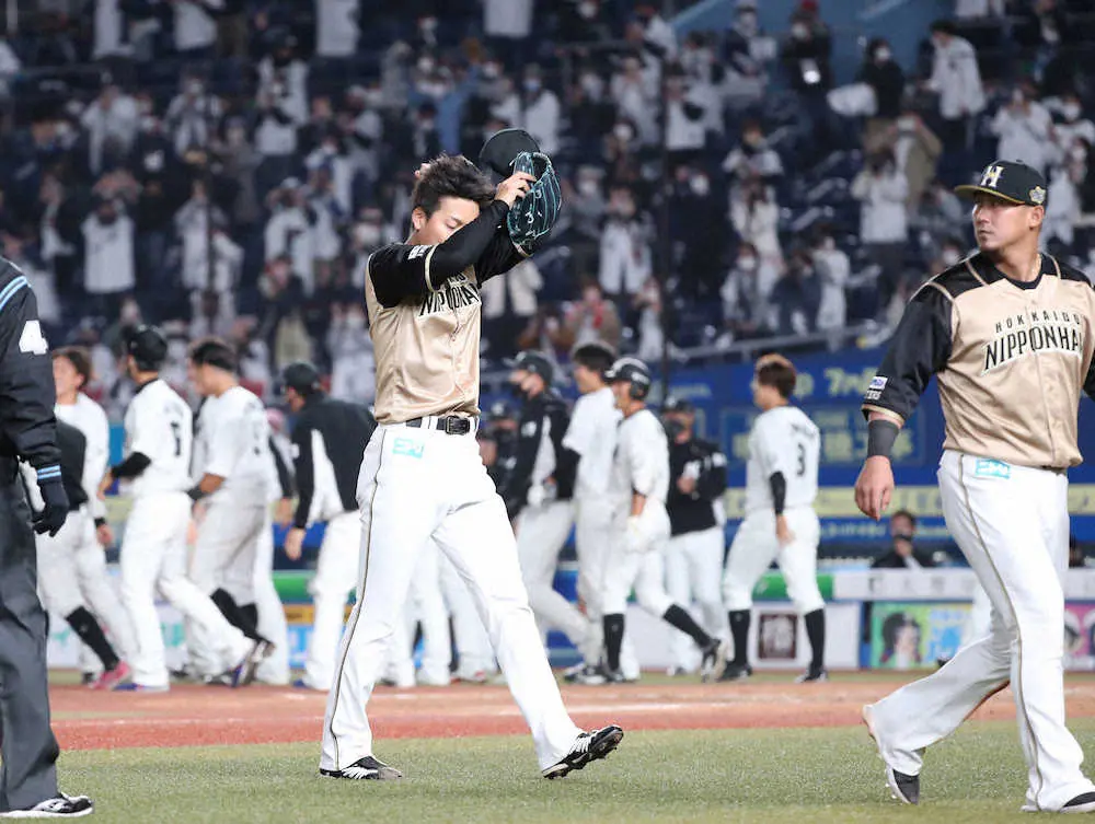 【画像・写真】日本ハム　ドラ1伊藤、7回3失点10Kの好投もまた勝てず　9回杉浦が逆転サヨナラ弾を浴びて敗戦