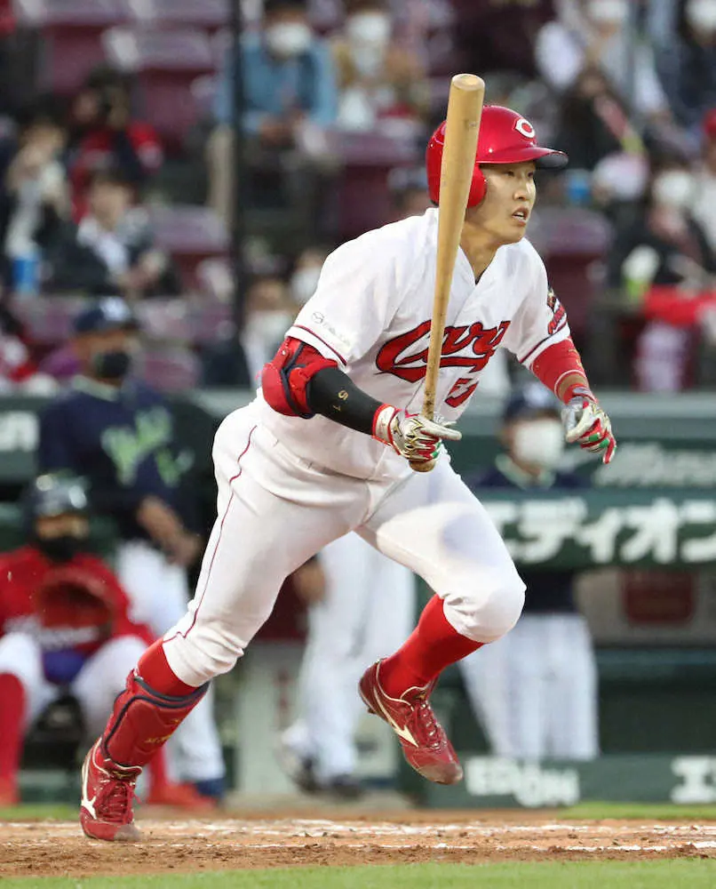 【画像・写真】広島・小園が昇格即2打点　昨秋酷評の佐々岡監督も大満足「ハツラツと元気よく恐れずにやってほしい」