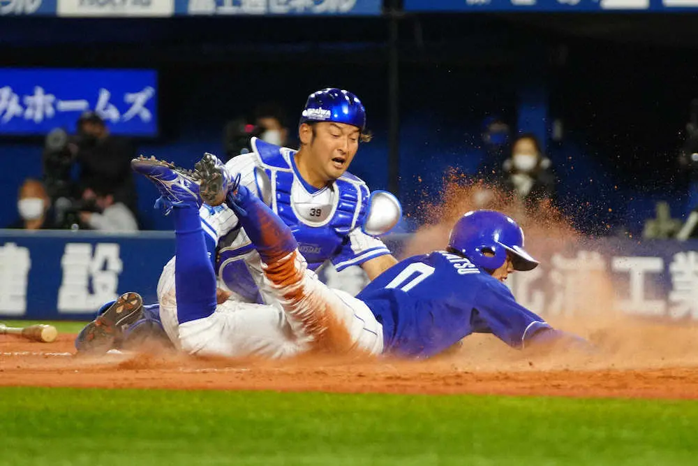 【画像・写真】これぞ、プロ！中日・高松　柴田の一塁送球「低いな」から迷わず本塁へ　与田監督も神走塁を称賛