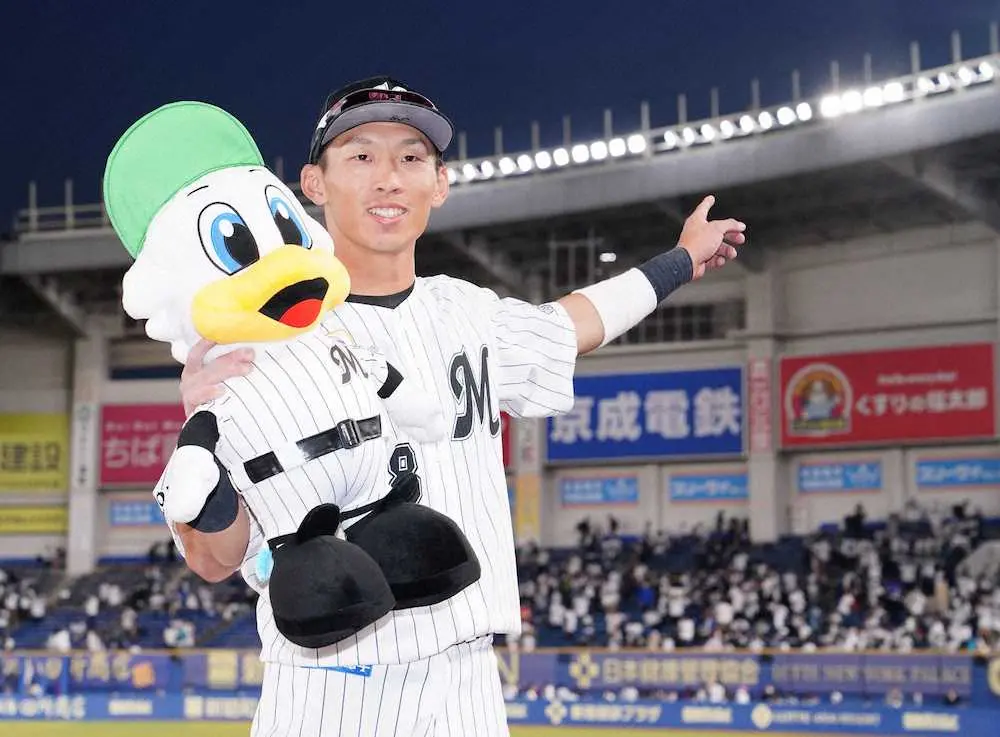 【画像・写真】天国の弟に届けたロッテ2年目・高部プロ1号2ラン　井口監督に通算200勝プレゼント