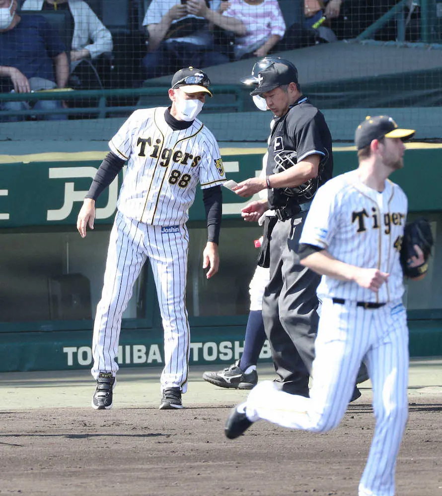 【画像・写真】途中交代の阪神・マルテ　矢野監督は抹消の可能性を否定「ちょっと早めに代えたということ」