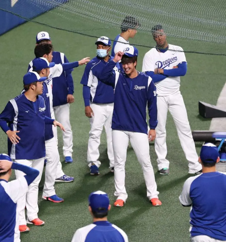 【画像・写真】中日・梅津が1軍練習に合流「チームの勝ちに貢献できるように頑張ります」