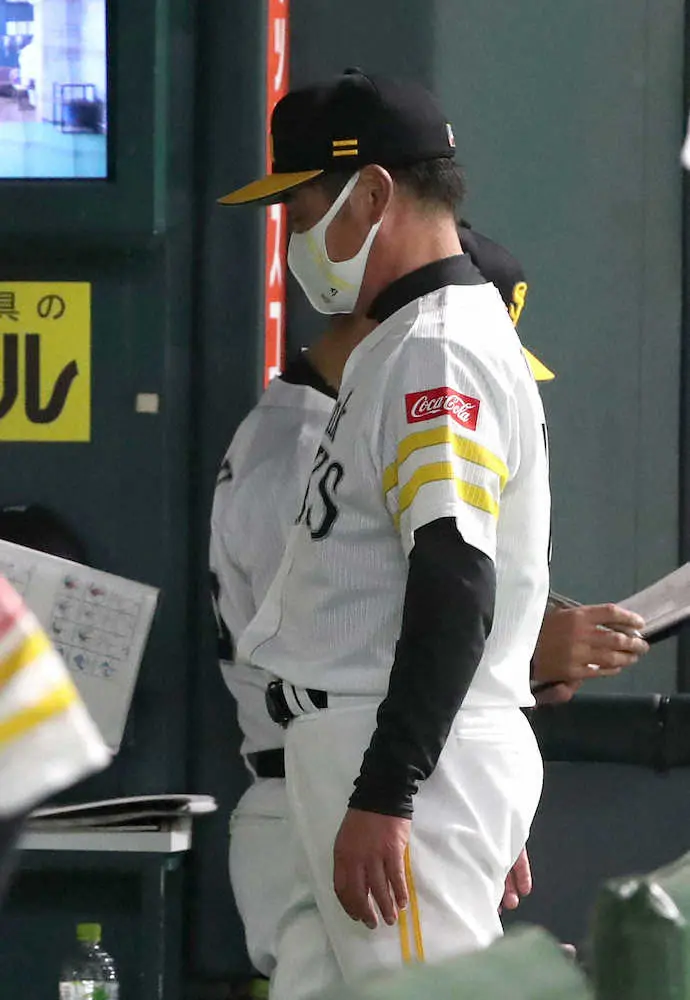 【画像・写真】ソフトB・工藤監督が11四死球の投壊を謝罪　ファンからは「もう、いい、真ん中に投げろ」の声