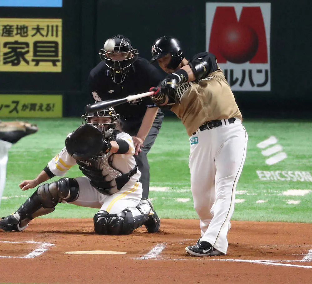 【画像・写真】日本ハム・中田　プロ初2番で勝利導く活躍、栗山監督笑顔の60歳初勝利