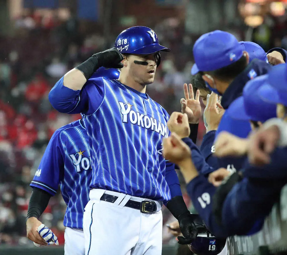 【画像・写真】DeNA　降雨コールドで連敗ストップ！打線大爆発、今季最多の18安打13得点