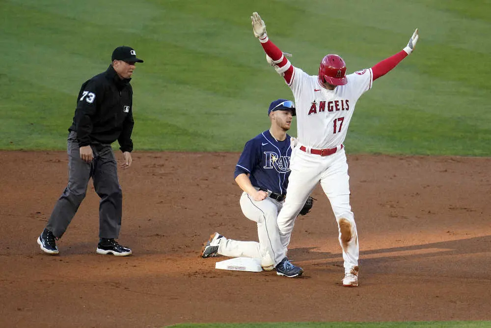 【画像・写真】大谷翔平　前日右肘死球も何の！第1打席で激走二塁打　12打席ぶり快音　先発登板は回避