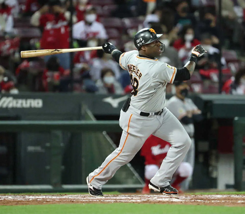 【画像・写真】巨人・ウィーラー　2戦連続4号ソロがV弾「しっかりタイミング取れている」止まらん12試合連続安打